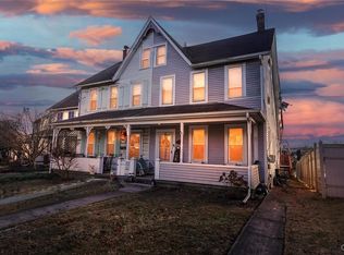 336 E Walnut St, Nazareth, PA 18064