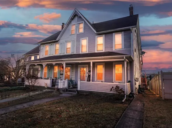 336 E Walnut St, Nazareth, PA 18064