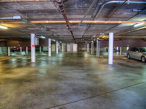 3rd image of 2400 E 2nd Street Historic Bluff Hts #102
