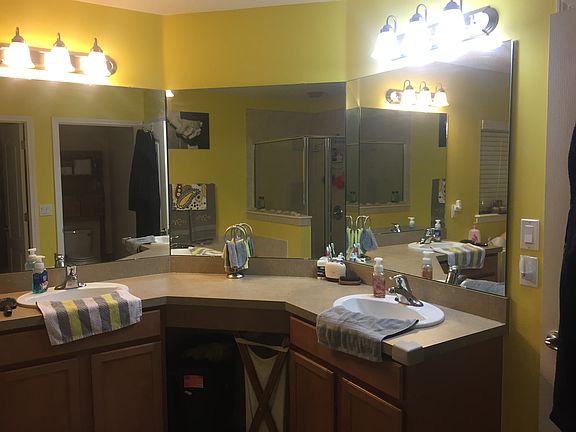 Master bath 
