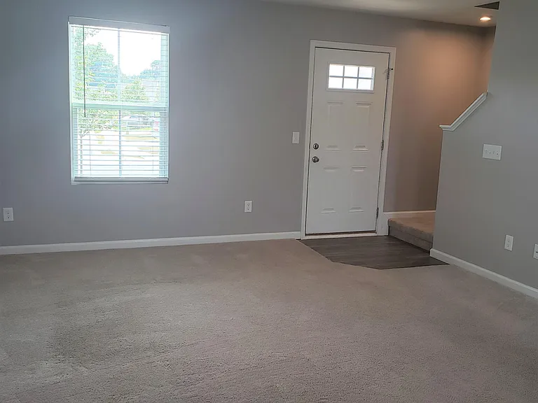 340 Maplestead Farms Ct — Photo 8