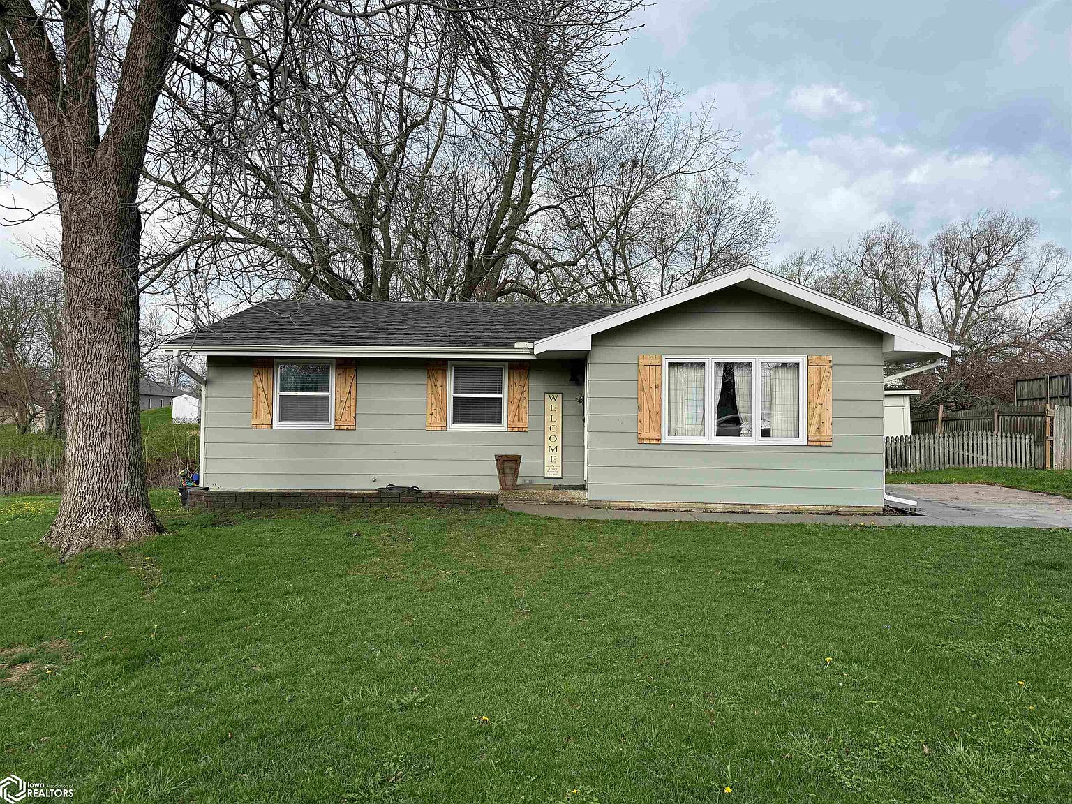 520 S Temple St, Osceola, IA 50213 | Zillow