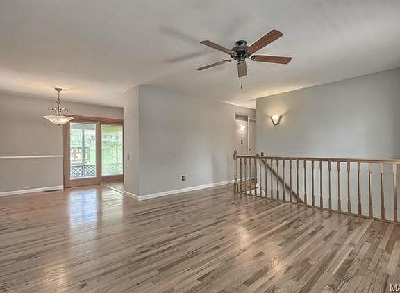 5th image of 501 Thornlea Ct