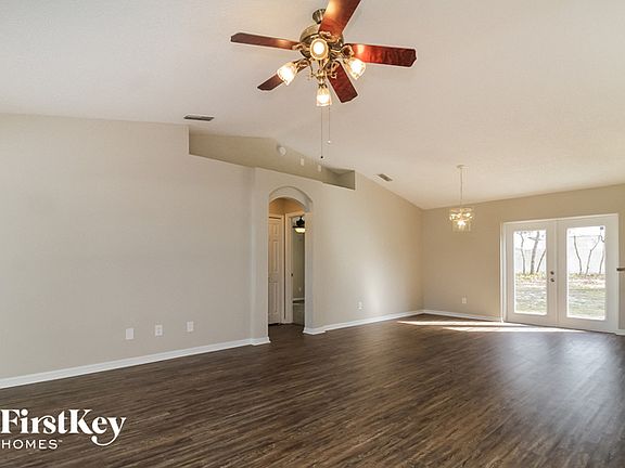5th image of 2849 W Elston Dr