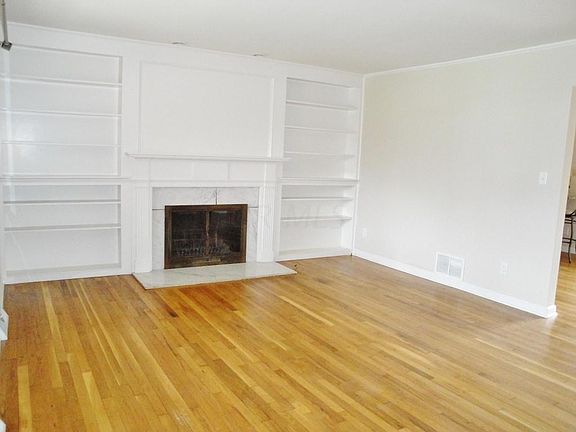 2nd image of 1793 Merriweather Dr