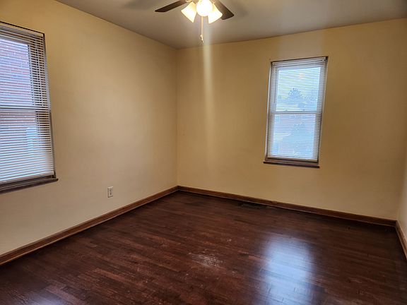 4th image of 1666 Westwood Ave #D