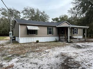 102 Julia Pl, Satsuma, FL 32189