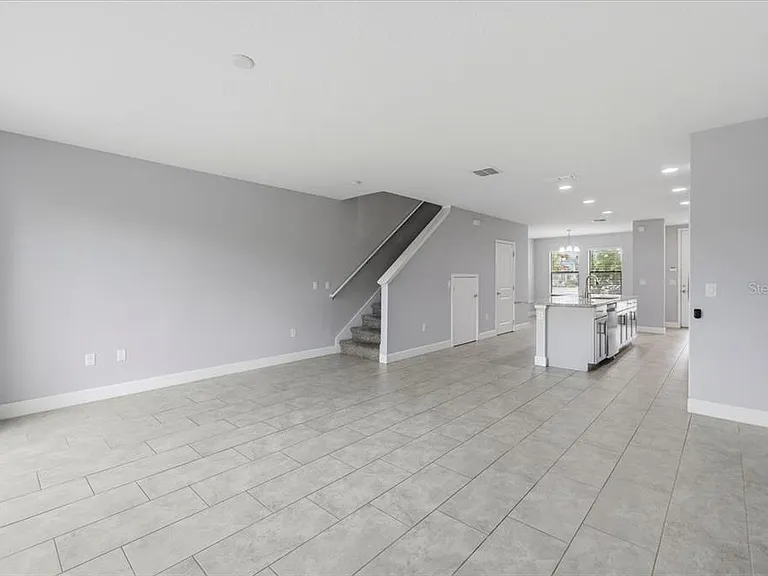 Terra Esmeralda Dr — Photo 4