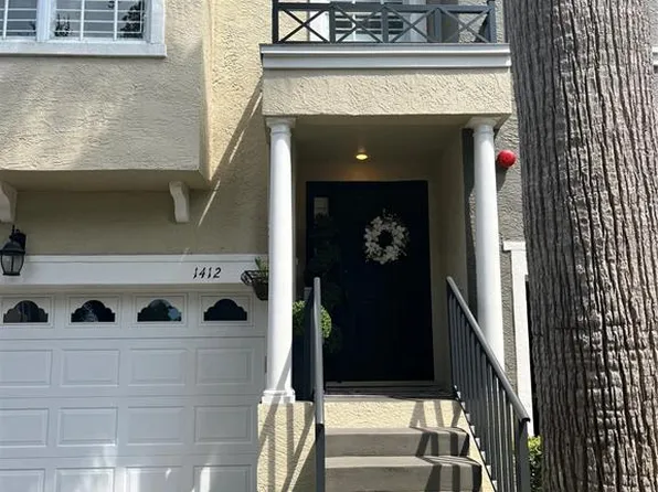 1412 Harbour Walk Rd, Tampa, FL 33602