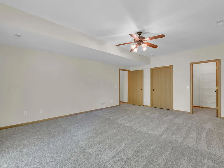 3005-3033 S Shrank Dr — Photo 38