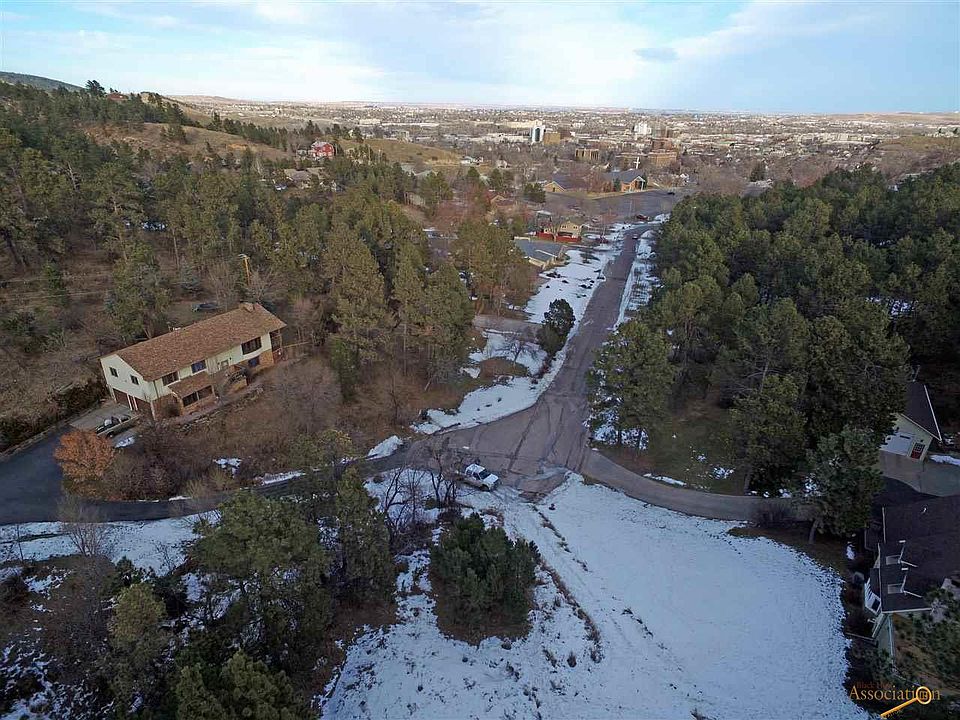 1st image of 1539 Forest Hills Dr