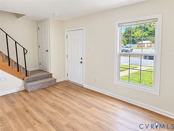 3rd image of 4609 Coldstream Dr