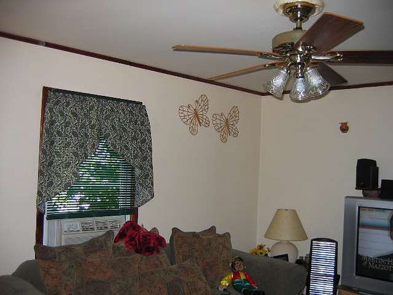 3rd image of 448 BRIDGE Street