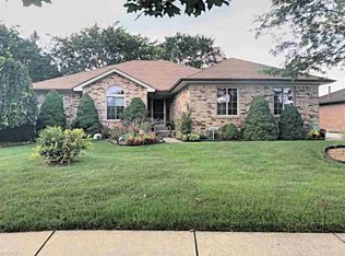 41541 Shoals Dr, Sterling Heights, MI 48314