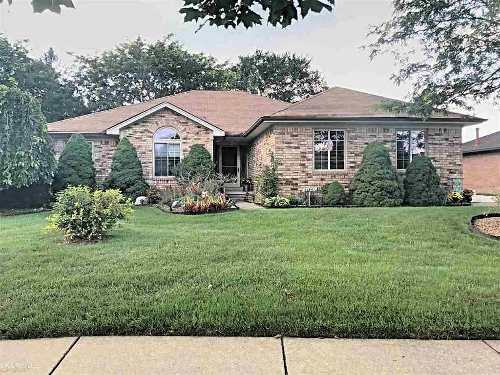 41541 Shoals Dr photo 1