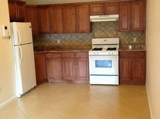 141-27 84th Drive 3rd FL BRIARWOOD, Jamaica, NY 11425