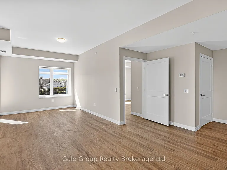 785 Southwood Way #314 — Photo 5