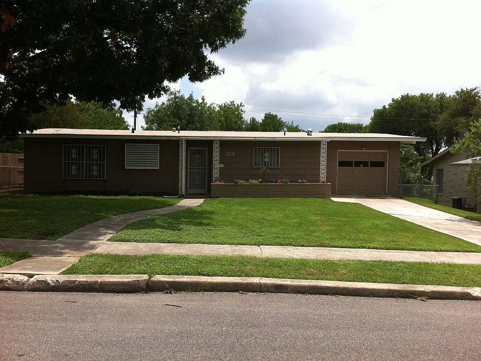 1st image of 214 Bamburgh Dr