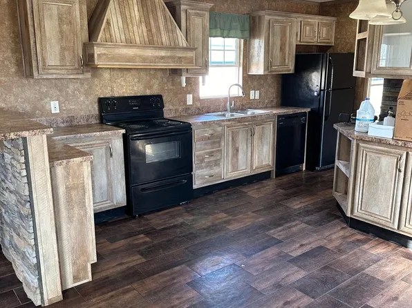 1426 Zin Zin Rd, Breaux Bridge, LA 70517