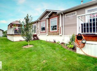 417 Oak Wood Cres NW, Edmonton, AB T6P0B3