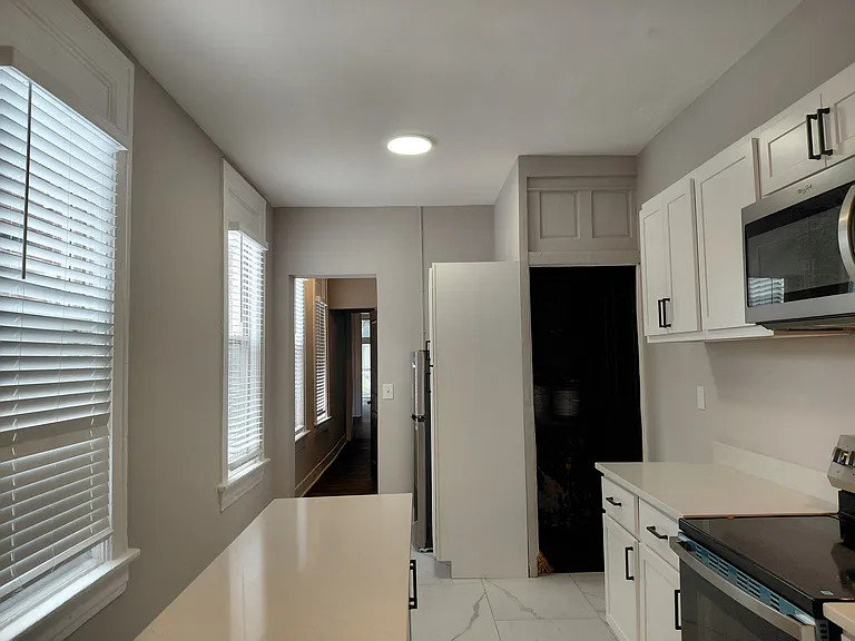 460 Dayton St — Photo 14