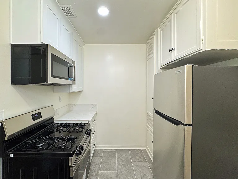 877 S Marengo Ave #899 — Photo 11