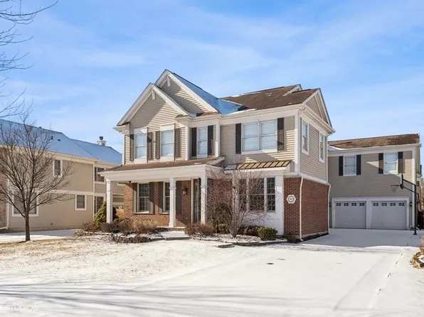 1514 Bluestem Ln, Glenview, IL 60026