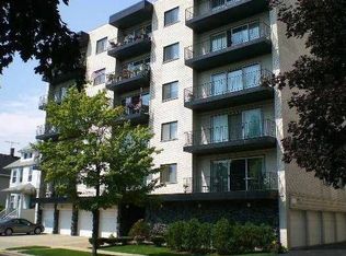 227 Elgin Ave APT 5A, Forest Park, IL 60130