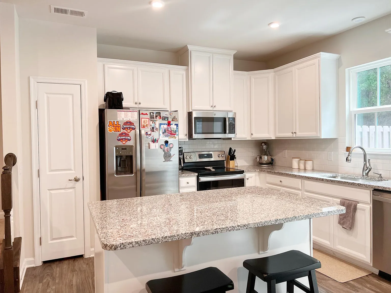 3 bed, 2.5 bath, 1567 sqft, $1,750 — Photo 4