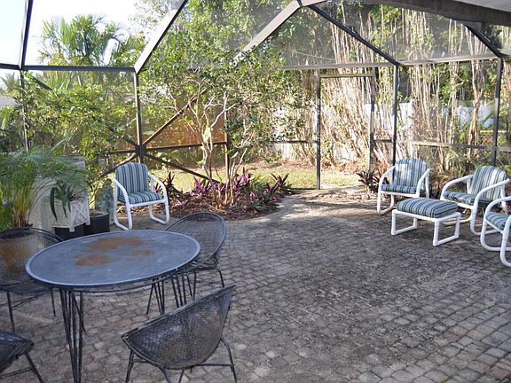 3rd image of 360 Tequesta Dr