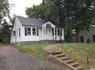 301 E Lewis St, Anna, IL 62906