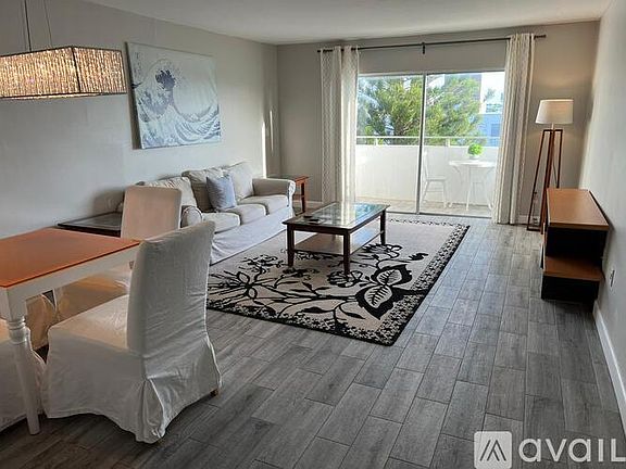 4th image of 1200 14th St APT 5B