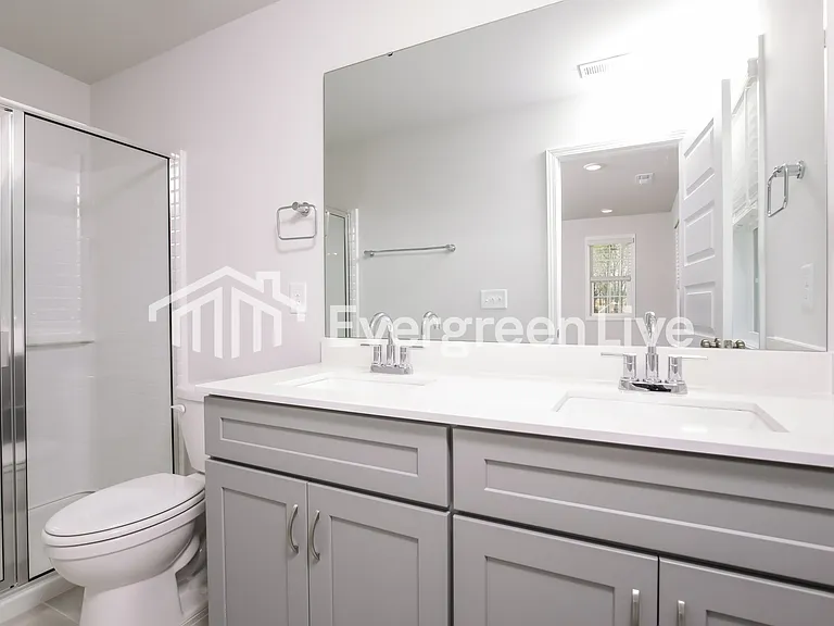 542 Hodge Rd — Photo 9