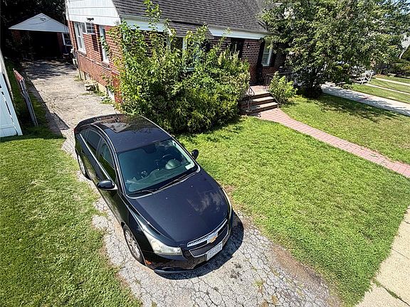2nd image of 51 Jackson Avenue