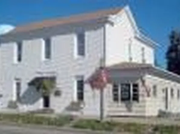 153 E Main St, Saint Clairsville, OH 43950