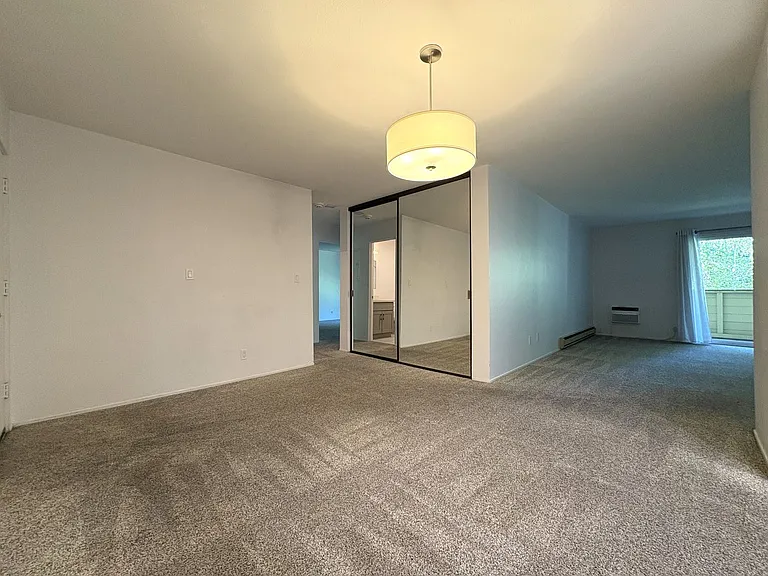 1031 Crestview Dr #205 — Photo 3