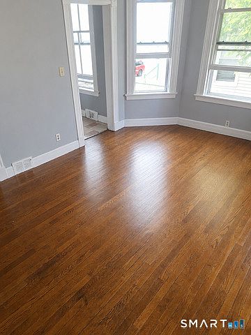 1st image of 170 Franklin St Floor 1
