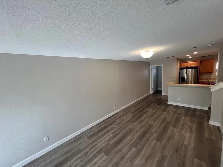7350 Black Walnut Way — Photo 20