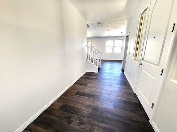 4th image of 11560 Salt Creek Ave