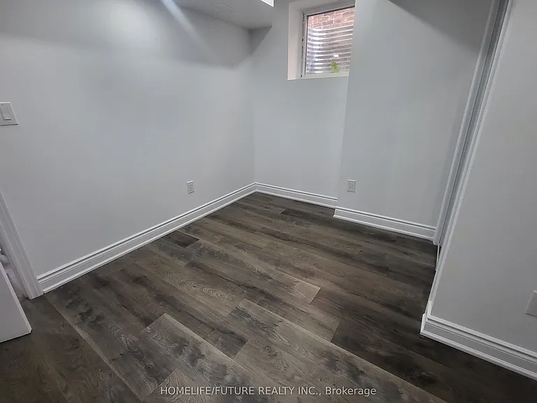 10 Growler St #BASEMENT — Photo 3