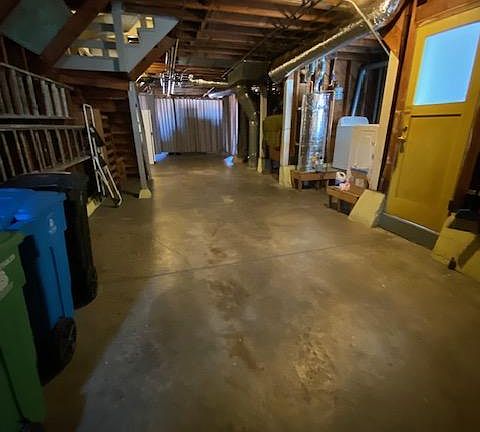 5th image of 2347 40th Ave