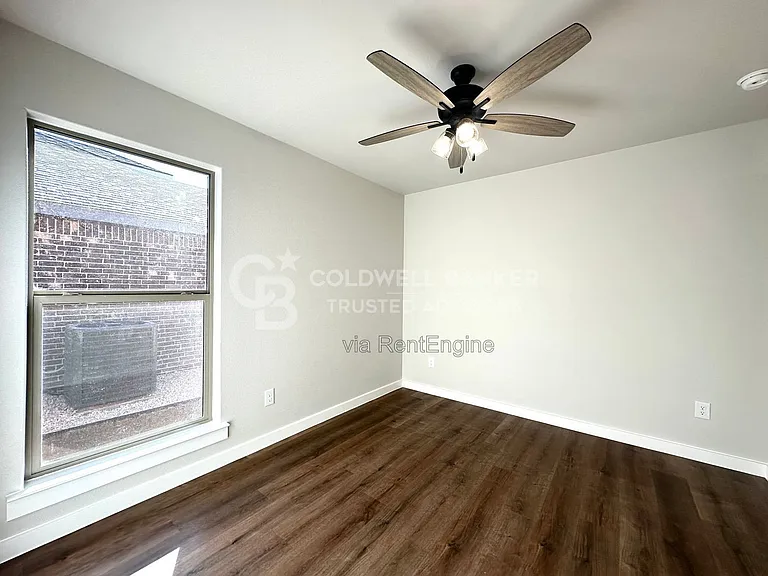 2912 Corpus Ave — Photo 9
