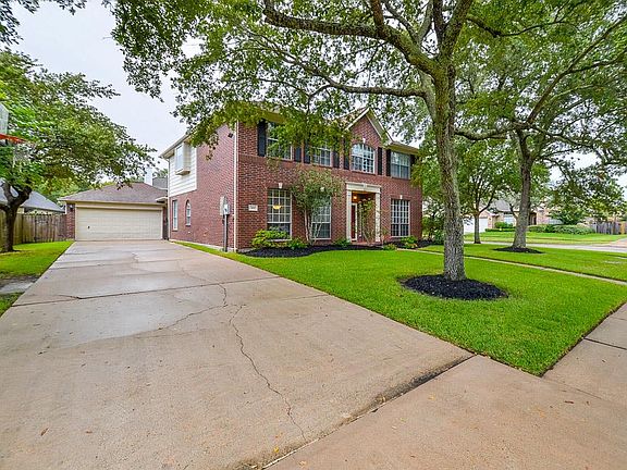 2nd image of 301 Capewood Dr