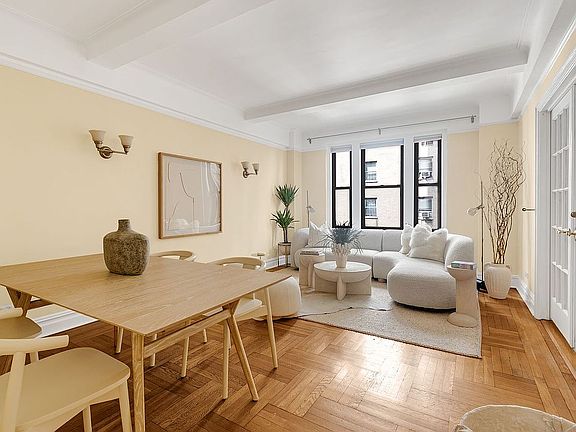 3rd image of 41 W 96th St #4C