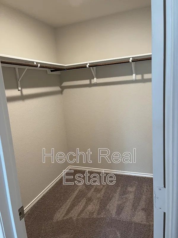 3 bed, 2.0 bath, 1440 sqft, $1,425 — Photo 4