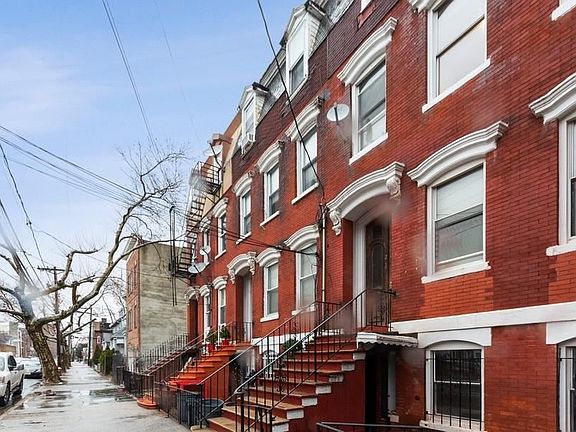 2nd image of 20 Storms Ave