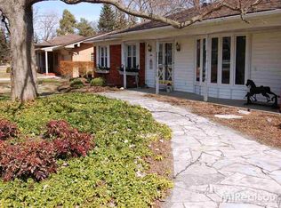 3186 Lakeside Dr, Shelby Township, MI 48316