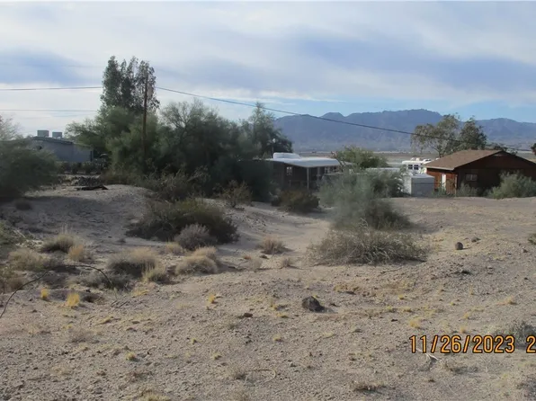 4568 E Linden Dr, Topock, AZ 86436