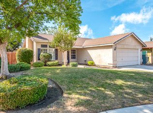 923 Ohio St, Porterville, CA 93257