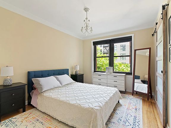 4th image of 20 Clinton St APT 2A